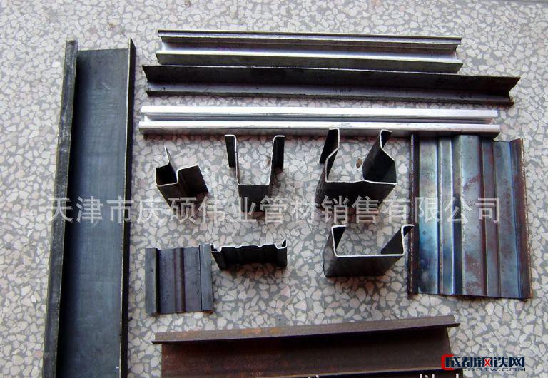 天津CZ型钢现货销售C型钢Z型钢U型钢常规规格表