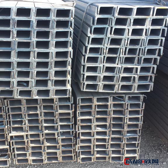 大量供应槽钢 槽钢生产企业 10号槽钢国标 精品货源 求购槽钢